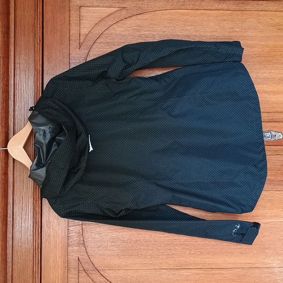 Lightweight black rain jacket with green dots, size S - Picture 4 of 7